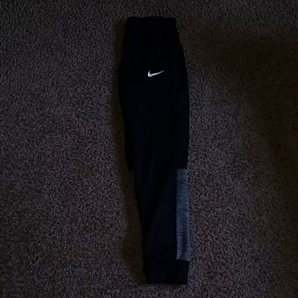 Women's nike pants